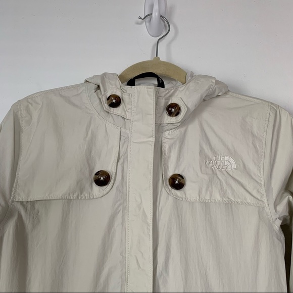 THE NORTH FACE Vintage White Carli Rain Jacket - Picture 3 of 16
